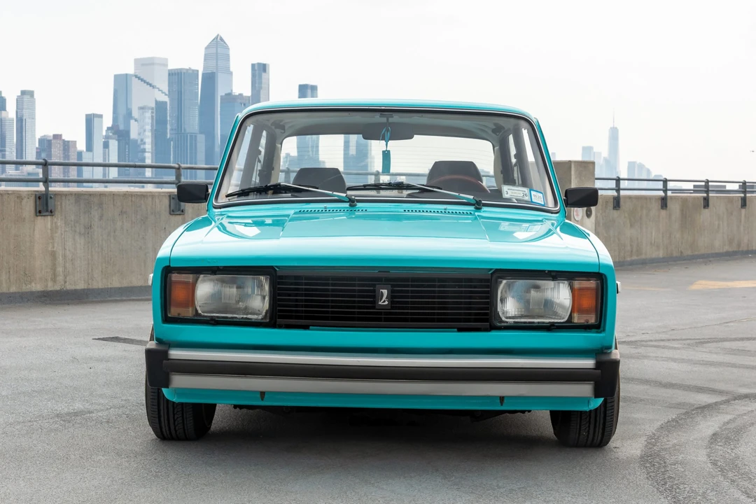 1988 Lada - Image 2 of 31