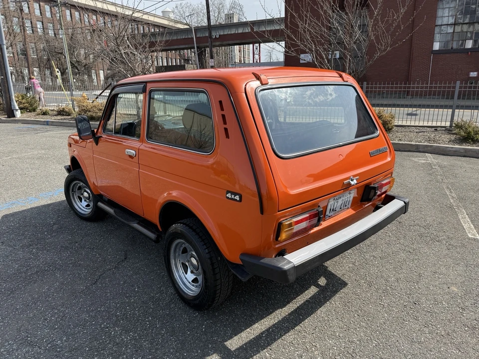 1988 Lada - Image 10 of 21
