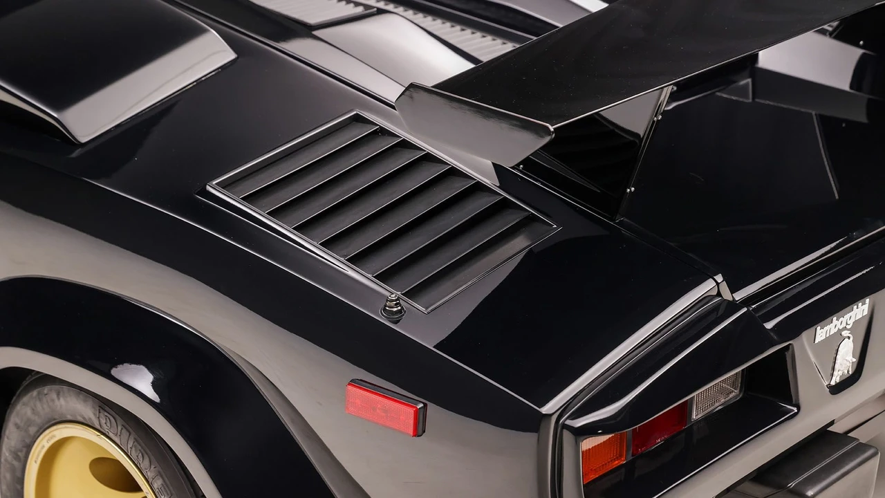 1988 Lamborghini Countach LP5000 Quattrovalvole - Image 20 of 31