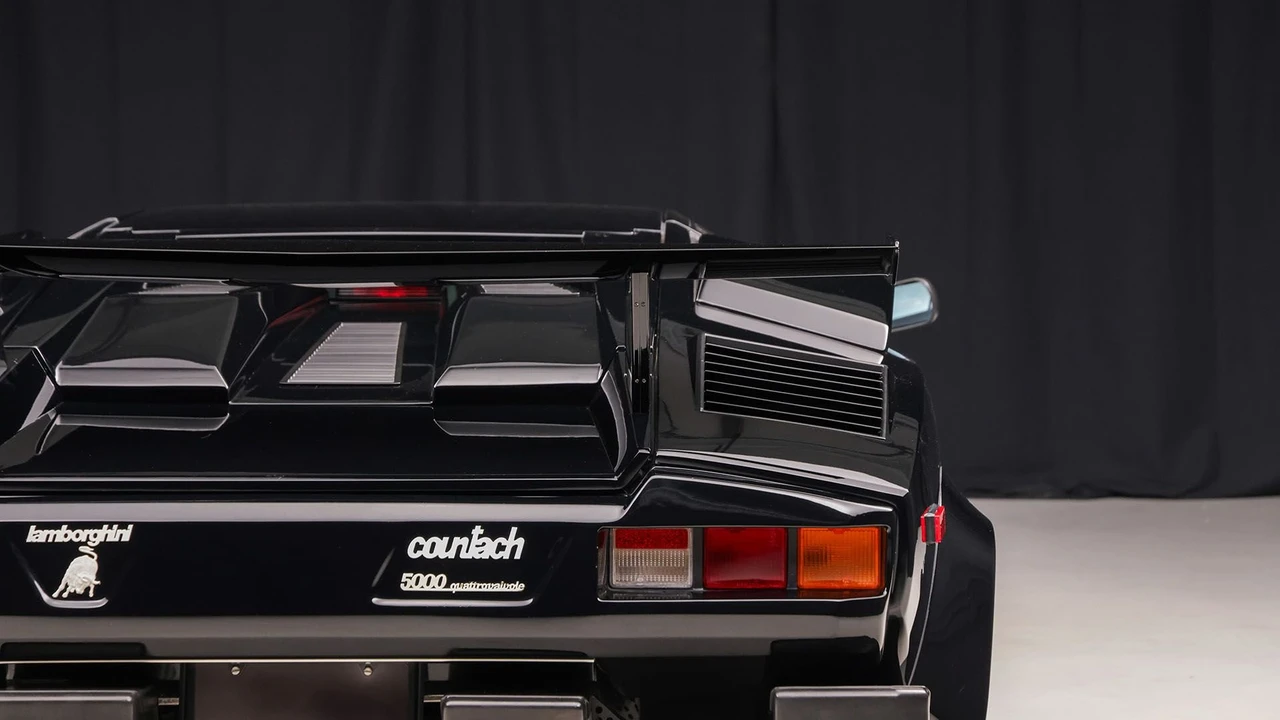 1988 Lamborghini Countach LP5000 Quattrovalvole - Image 17 of 31