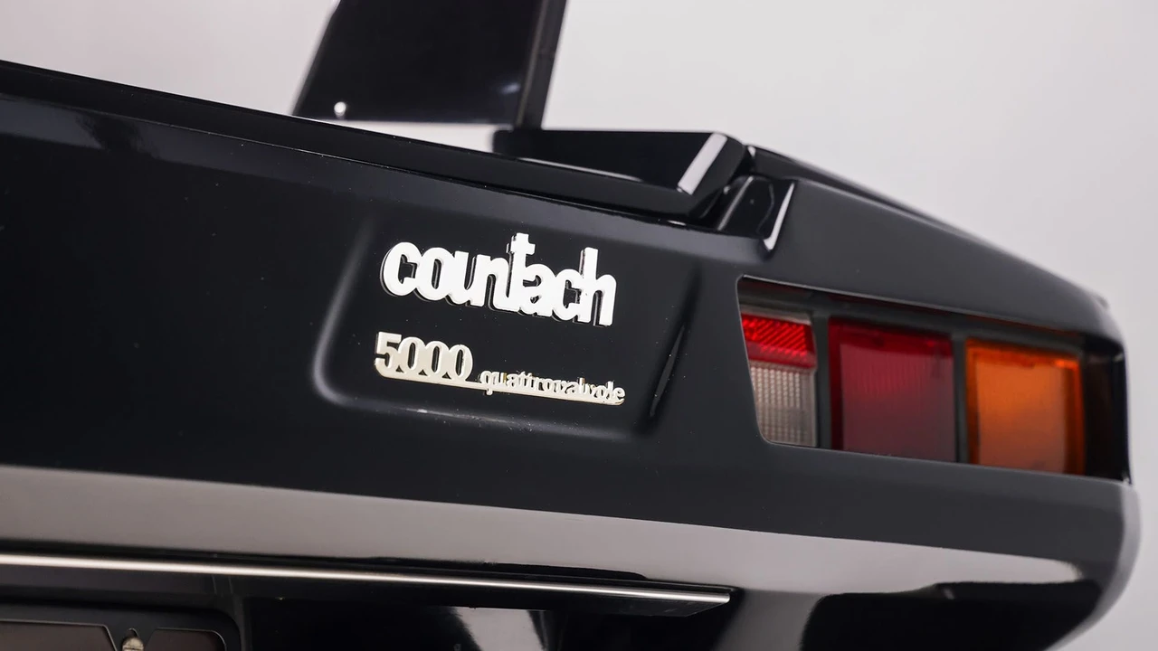 1988 Lamborghini Countach LP5000 Quattrovalvole - Image 22 of 31