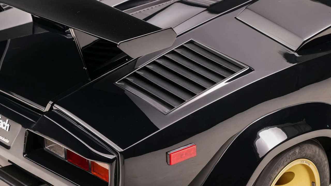 1988 Lamborghini Countach LP5000 Quattrovalvole - Image 21 of 31