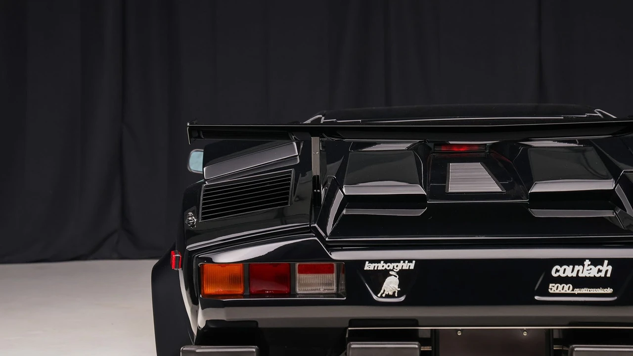 1988 Lamborghini Countach LP5000 Quattrovalvole - Image 16 of 31