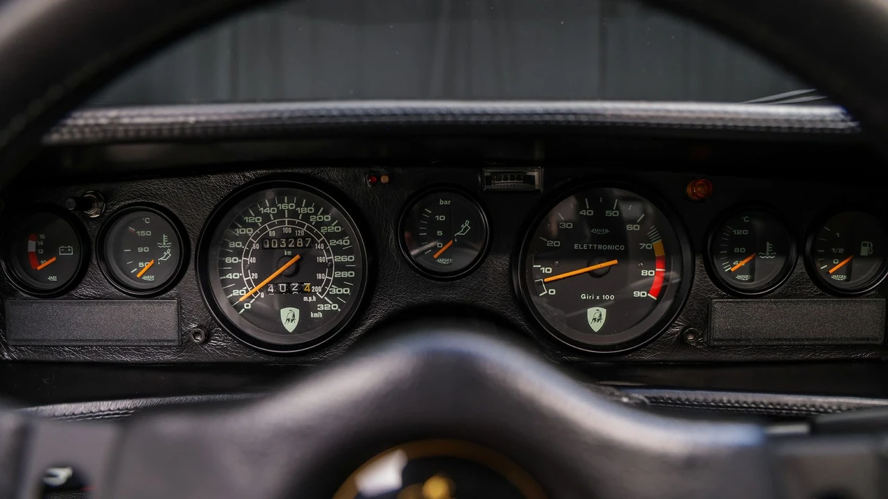 1988 Lamborghini Countach LP5000 Quattrovalvole - Image 29 of 31