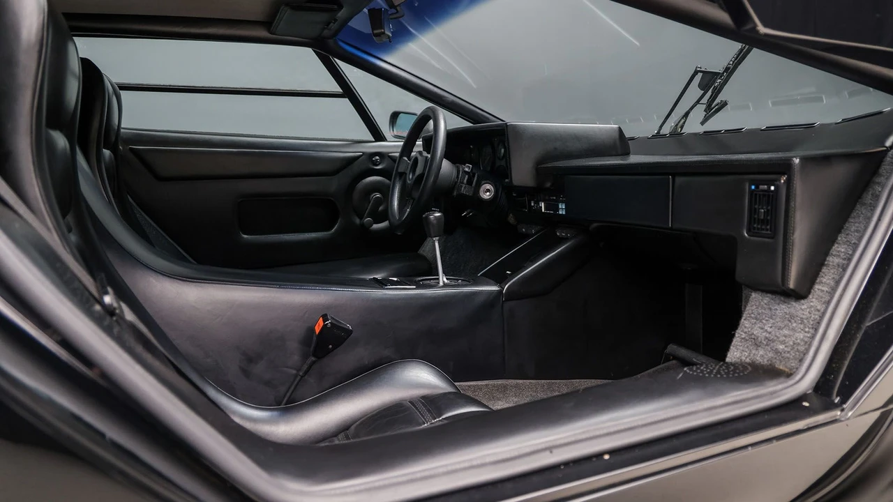 1988 Lamborghini Countach LP5000 Quattrovalvole - Image 28 of 31