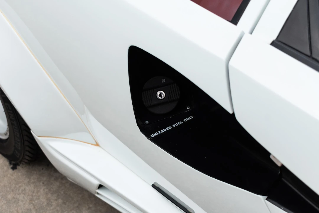 1988 Lamborghini Countach LP5000 Quattrovalvole - Image 28 of 31
