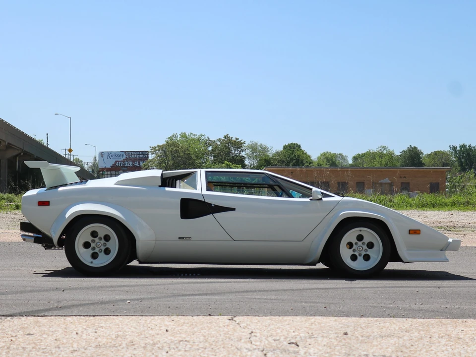 1988 Lamborghini Countach LP5000 Quattrovalvole - Image 9 of 31