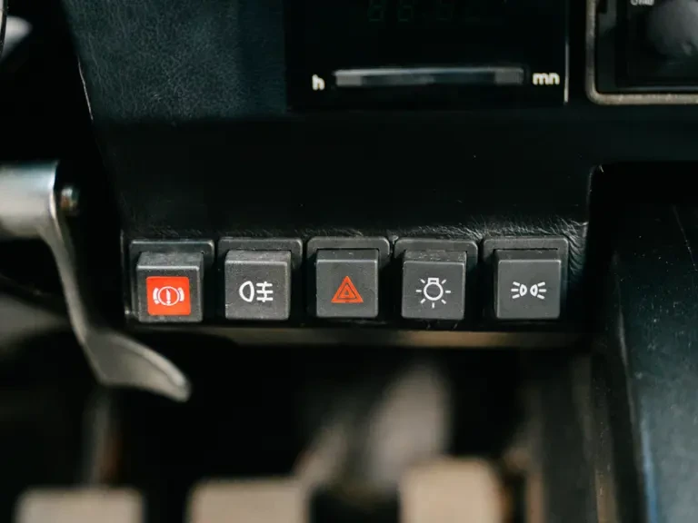 1988 Lamborghini Countach LP5000 Quattrovalvole - Image 27 of 31