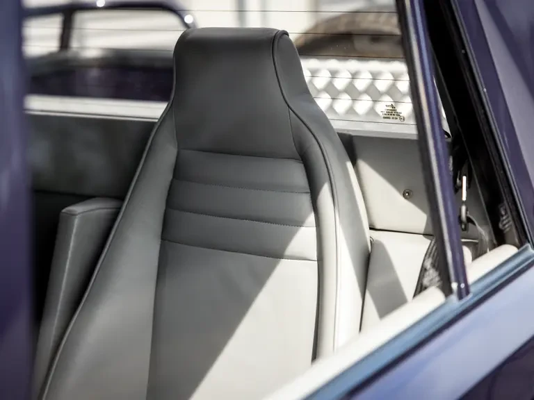 1988 Lamborghini LM002 - Image 19 of 31