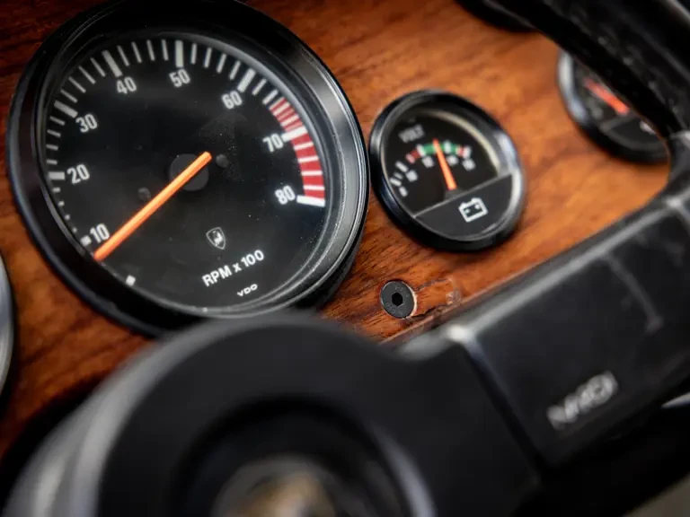 1988 Lamborghini LM002 - Image 22 of 31