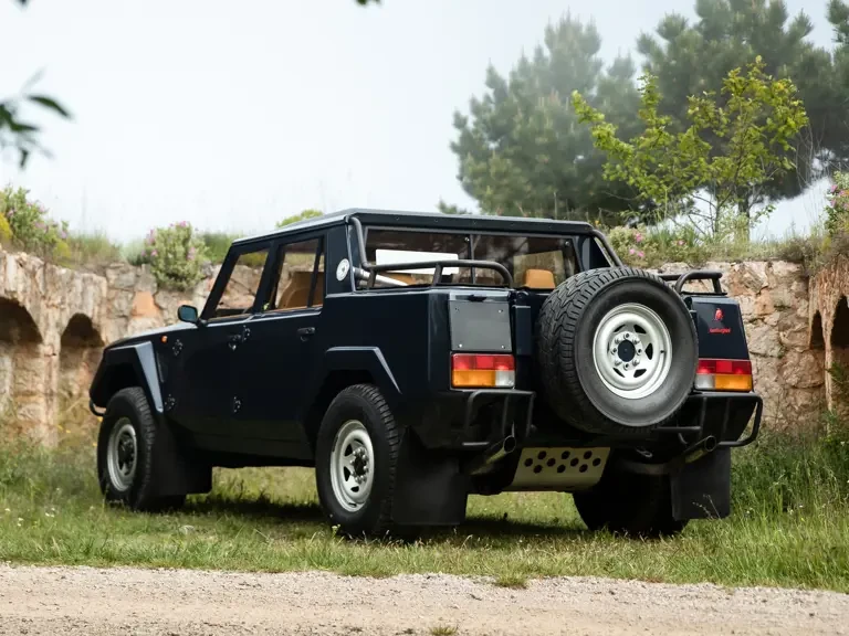 1988 Lamborghini LM002 - Image 3 of 31