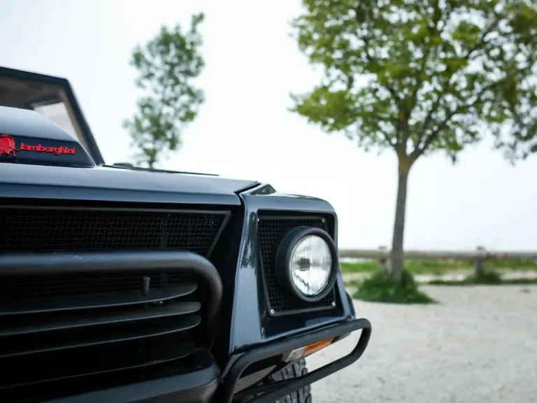 1988 Lamborghini LM002 - Image 22 of 31