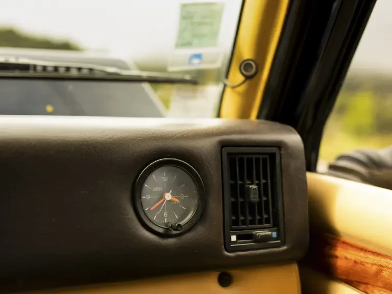 1988 Lamborghini LM002 - Image 15 of 31