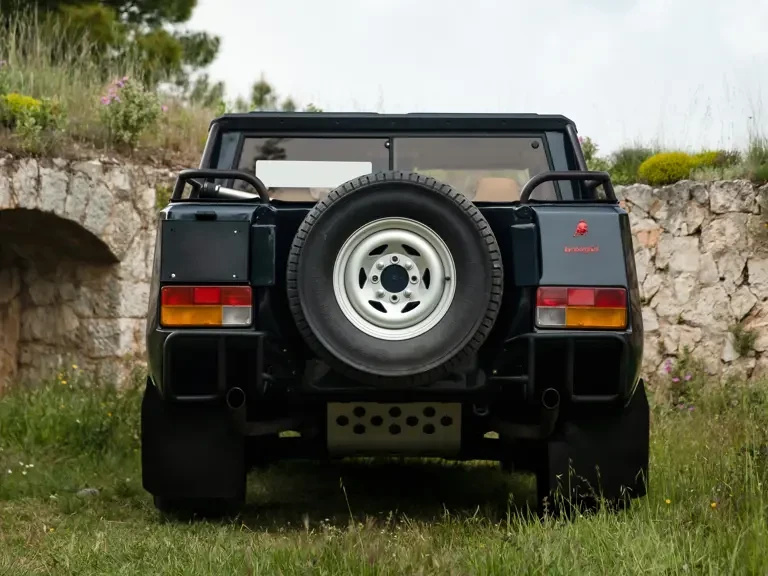 1988 Lamborghini LM002 - Image 9 of 31