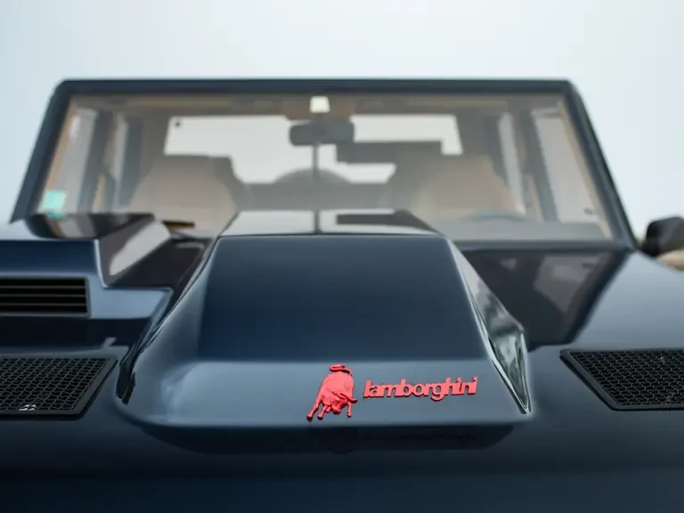 1988 Lamborghini LM002 - Image 20 of 31