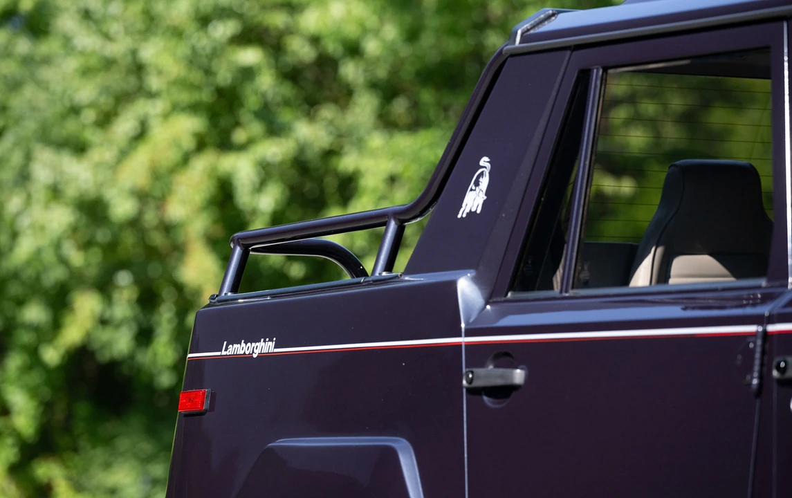 1988 Lamborghini LM002 - Image 20 of 24