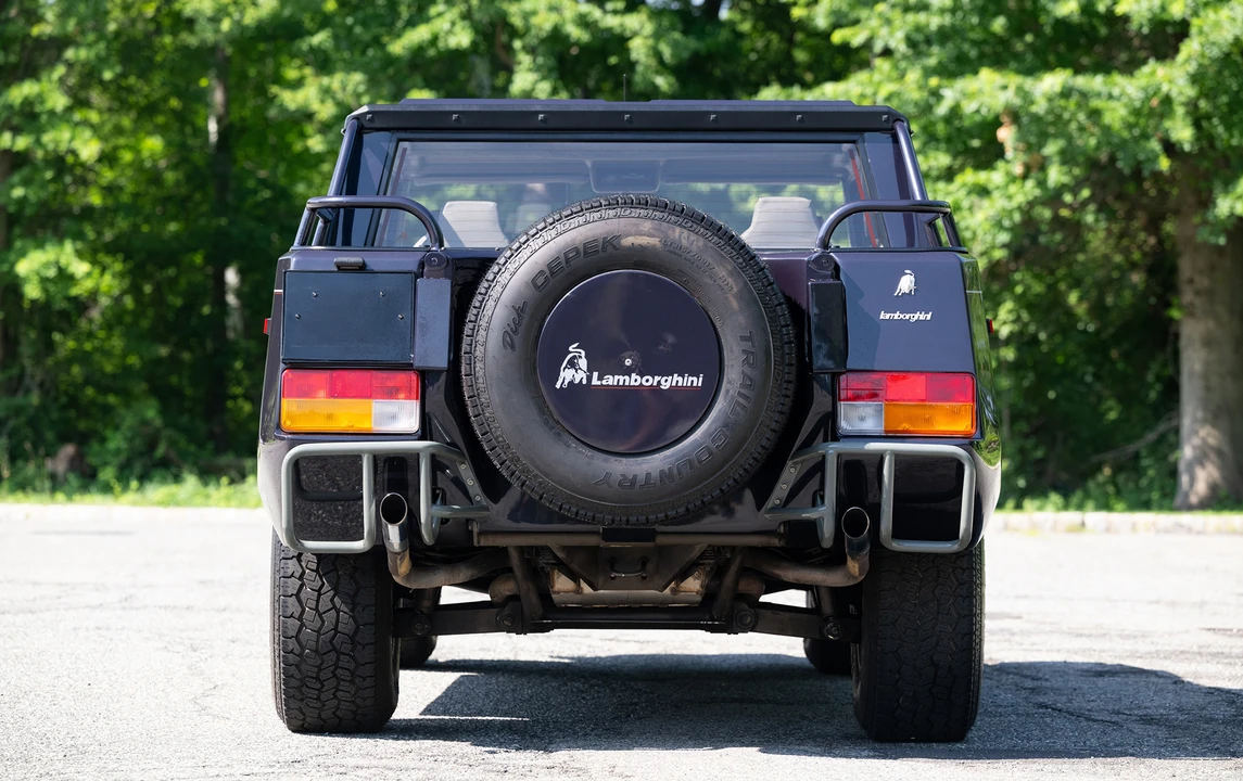 1988 Lamborghini LM002 - Image 4 of 24