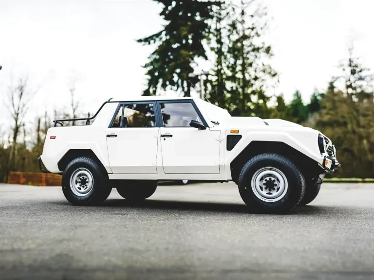 1988 Lamborghini LM002 - Image 6 of 31