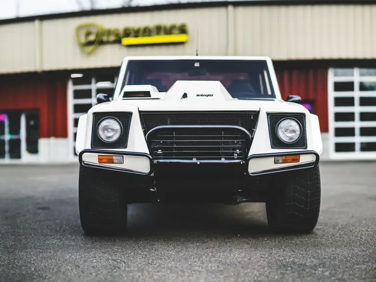 1988 Lamborghini LM002 - Image 9 of 31