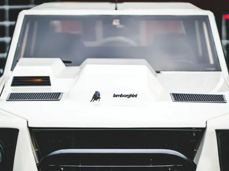 1988 Lamborghini LM002 - Image 7 of 31