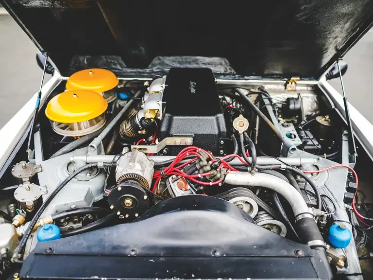 1988 Lamborghini LM002 - Image 4 of 31