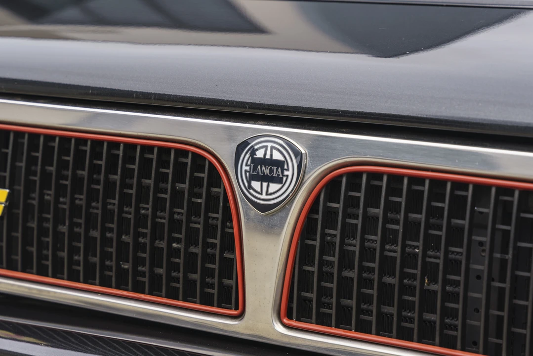 1988 Lancia Delta 1st Gen - Image 14 of 31