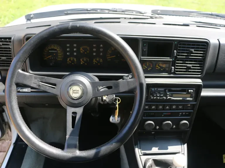 1988 Lancia Delta 1st Gen - Image 27 of 31