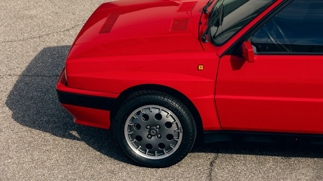 1988 Lancia Delta 1st Gen - Image 22 of 31