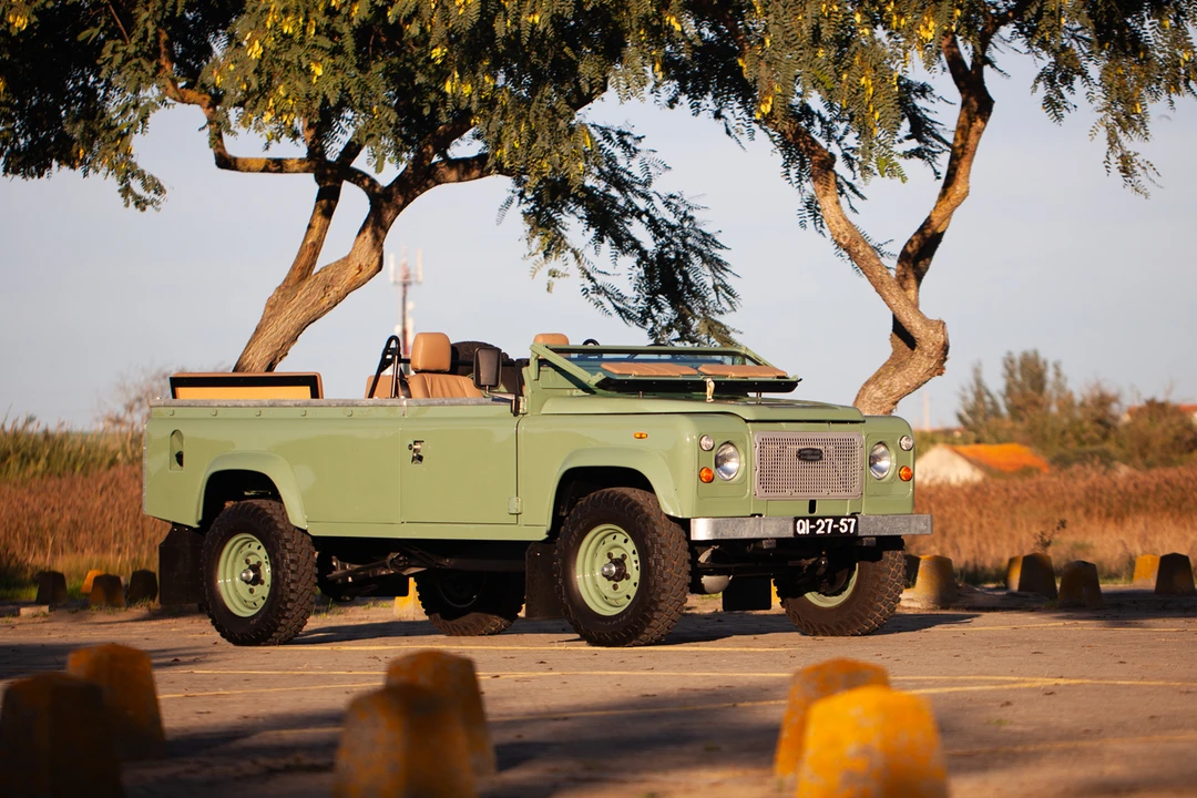 1988 Land Rover Defender 110 - Image 11 of 31