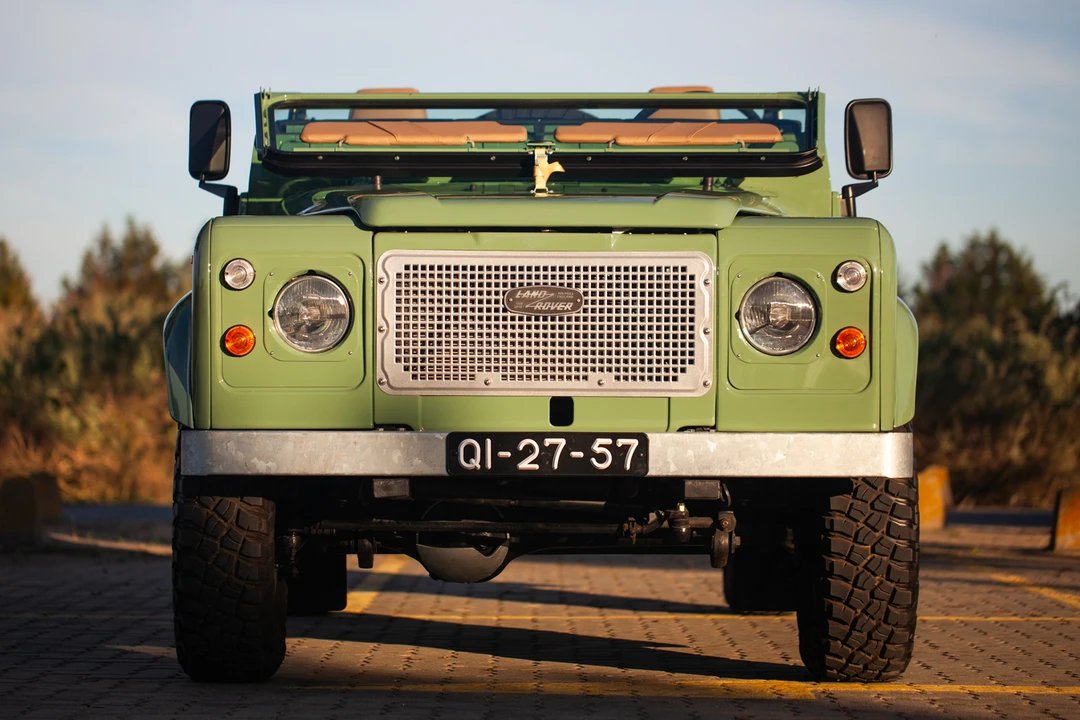 1988 Land Rover Defender 110 - Image 15 of 31