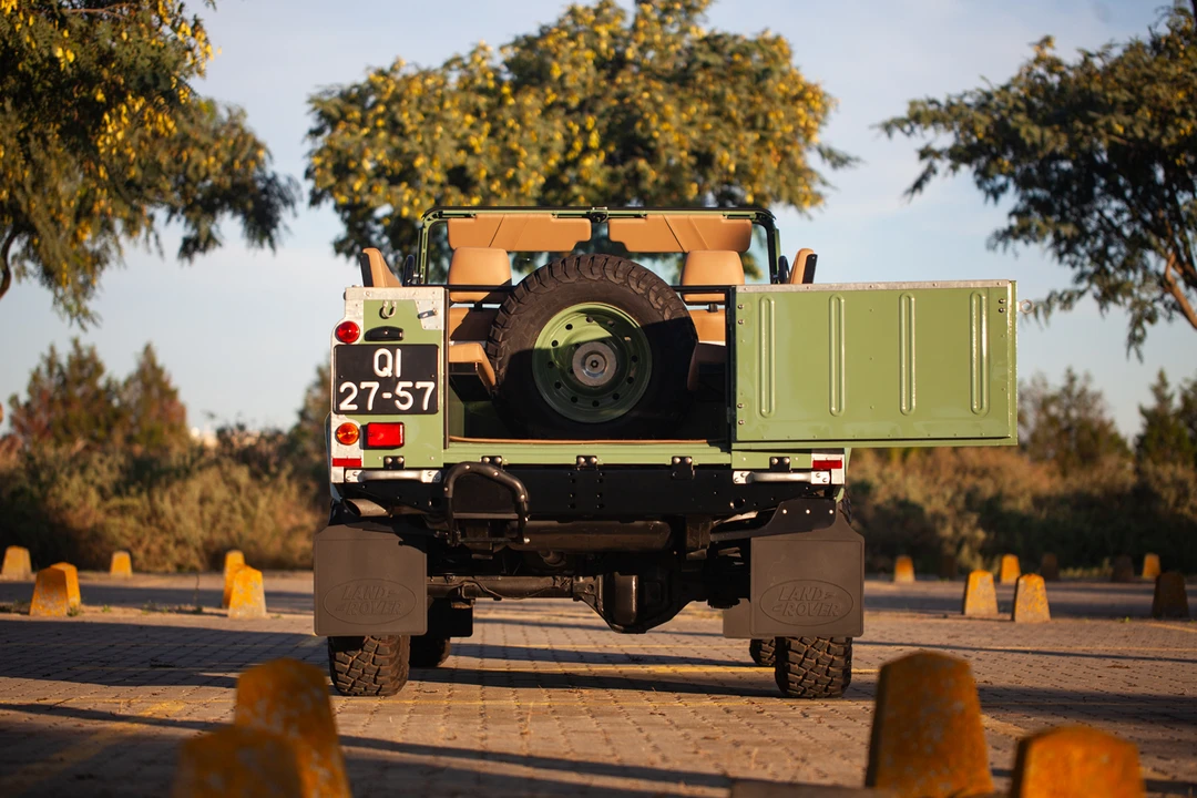 1988 Land Rover Defender 110 - Image 6 of 31