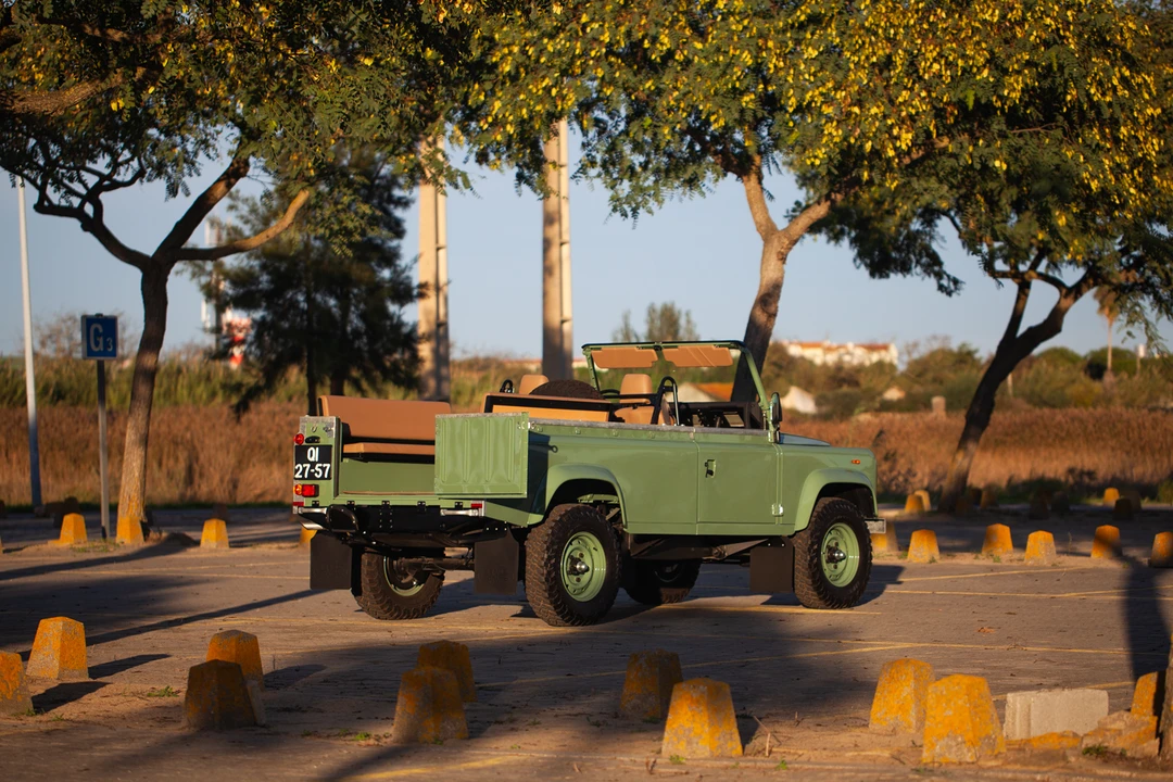1988 Land Rover Defender 110 - Image 13 of 31