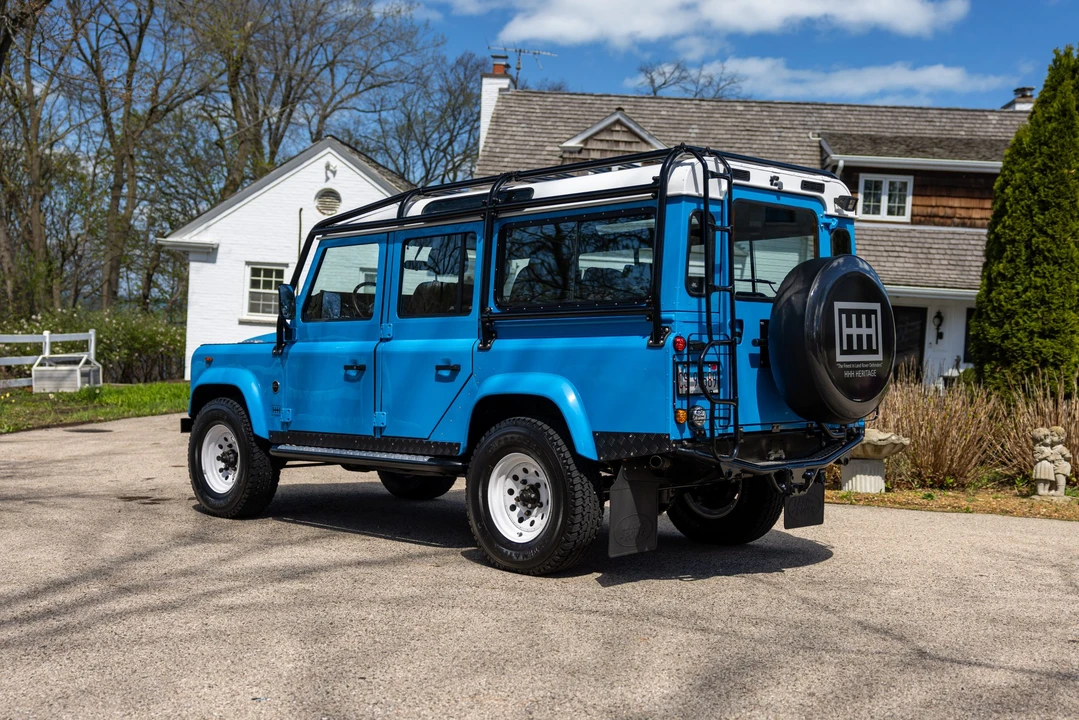 1988 Land Rover Defender 110 - Image 17 of 31