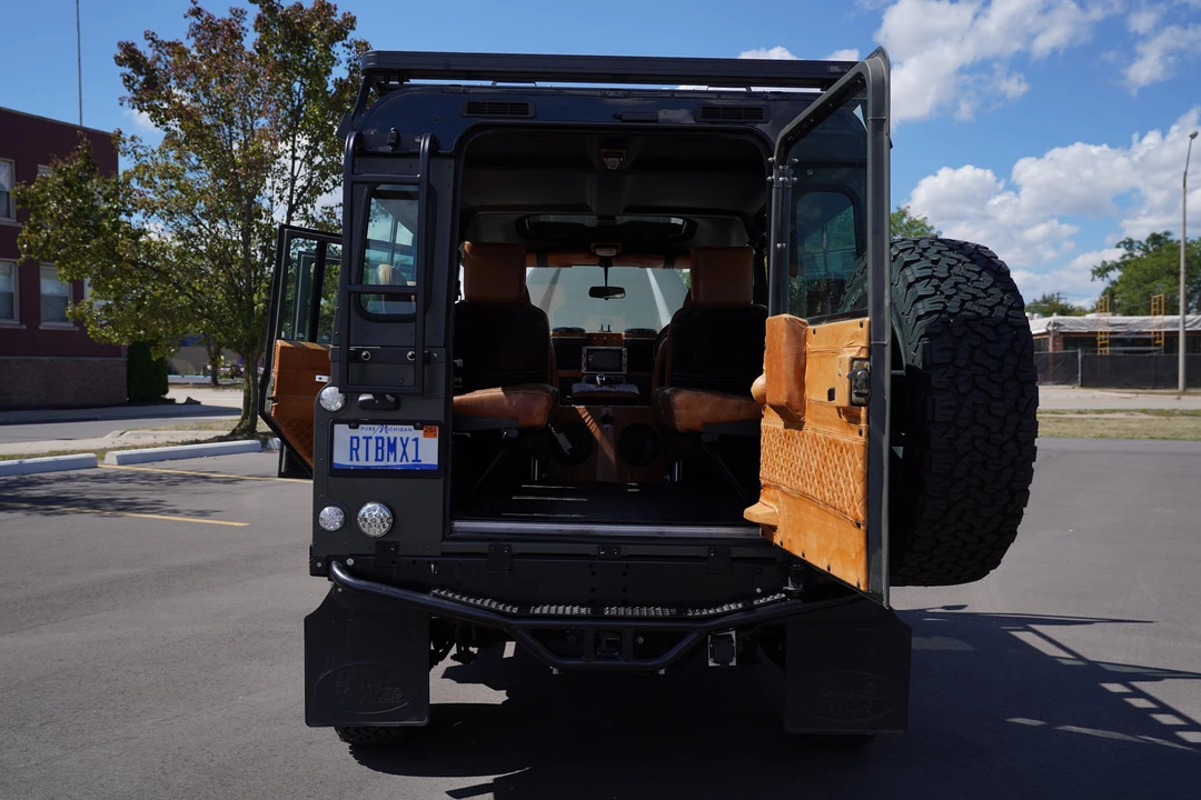 1988 Land Rover Defender 110 - Image 15 of 31