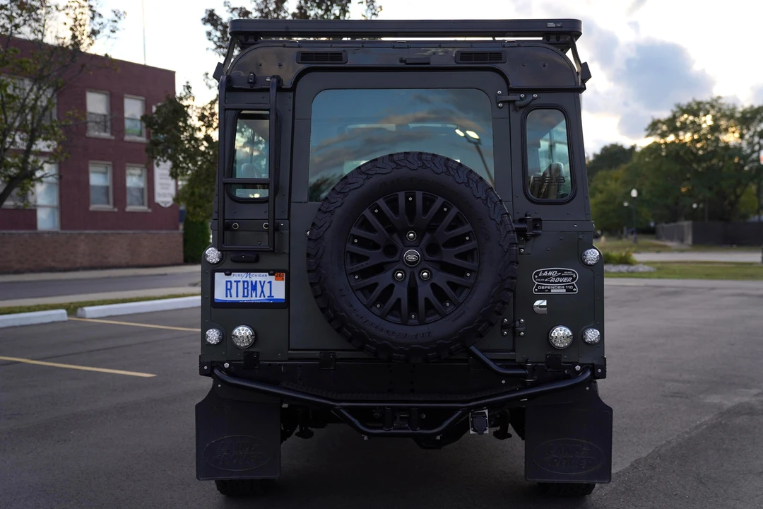 1988 Land Rover Defender 110 - Image 5 of 31