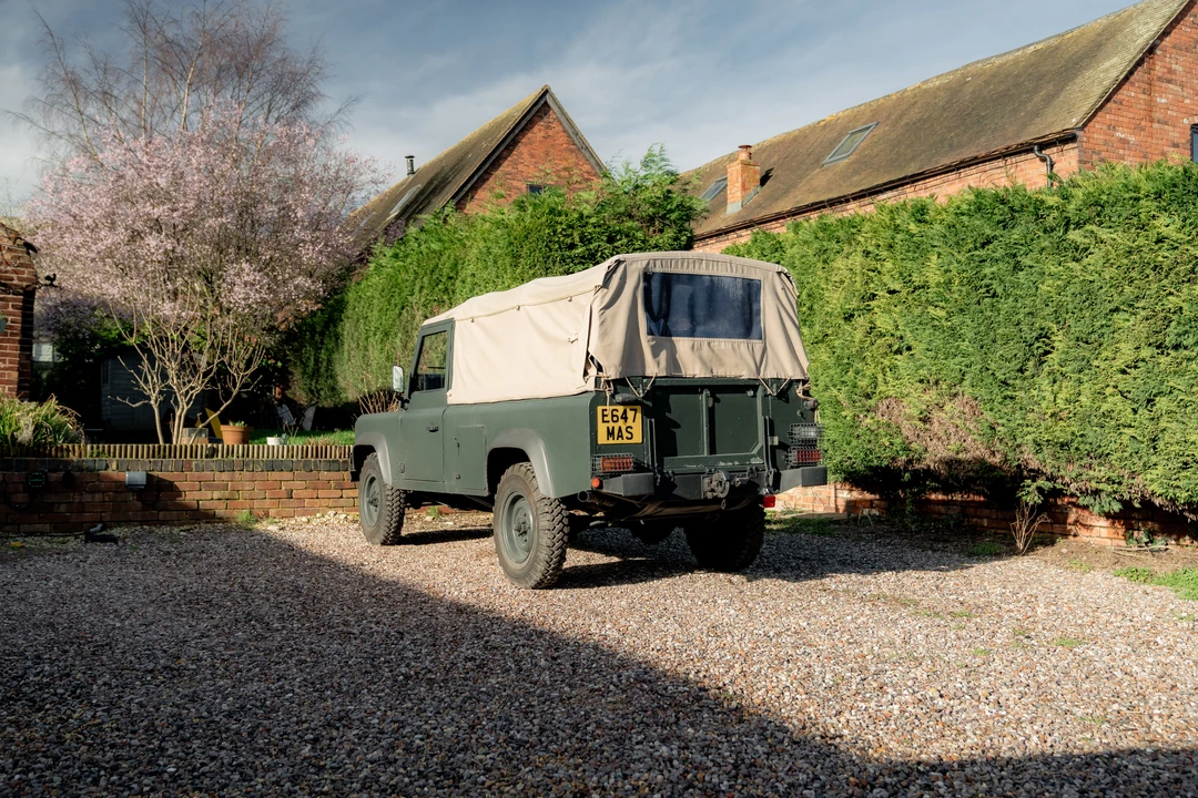 1988 Land Rover Defender 110 - Image 6 of 31