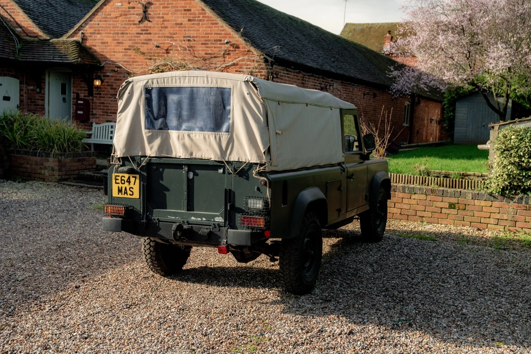 1988 Land Rover Defender 110 - Image 4 of 31