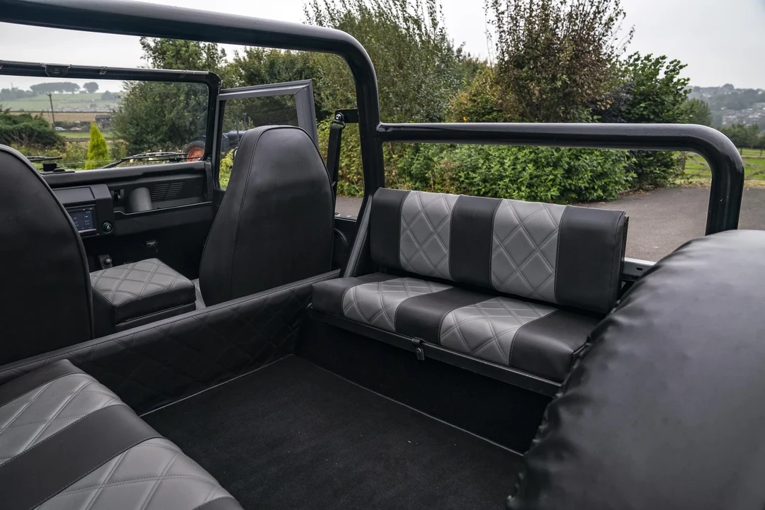 1988 Land Rover Defender 90 - Image 15 of 21