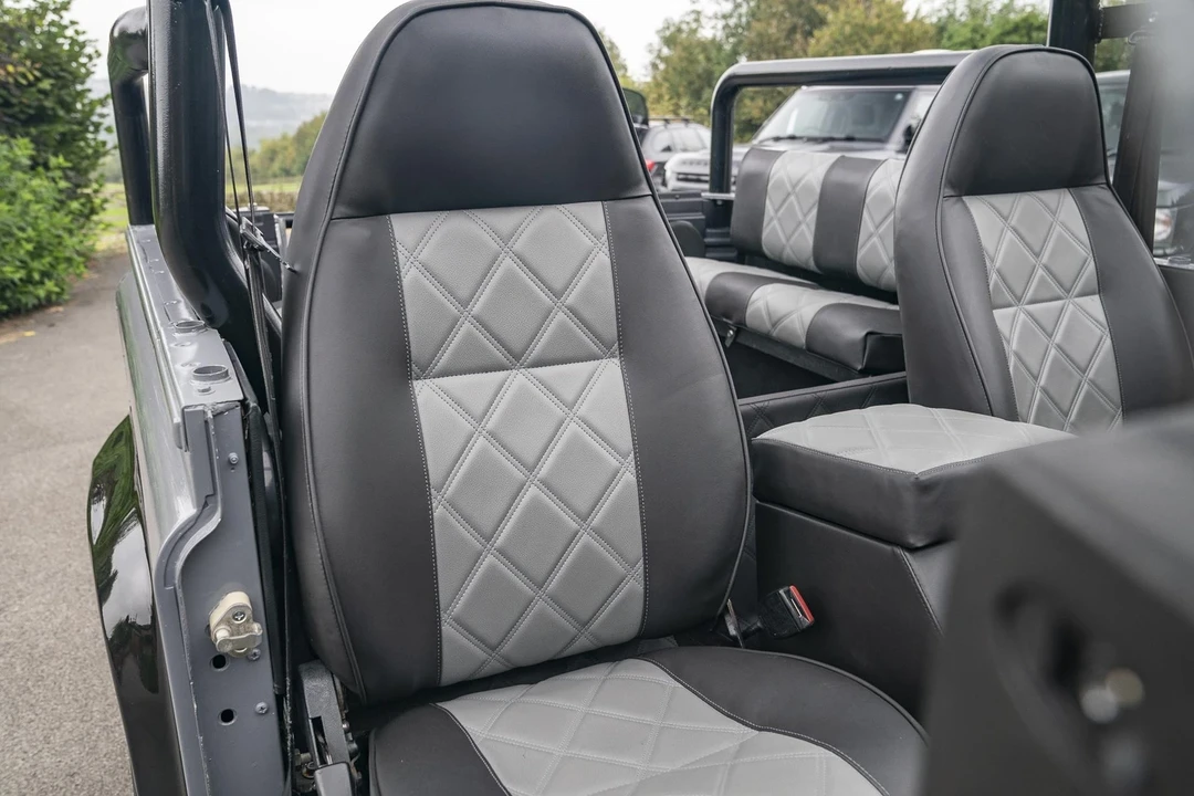 1988 Land Rover Defender 90 - Image 12 of 21