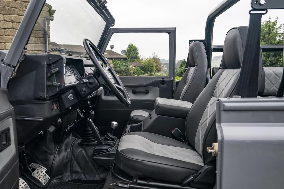 1988 Land Rover Defender 90 - Image 13 of 21