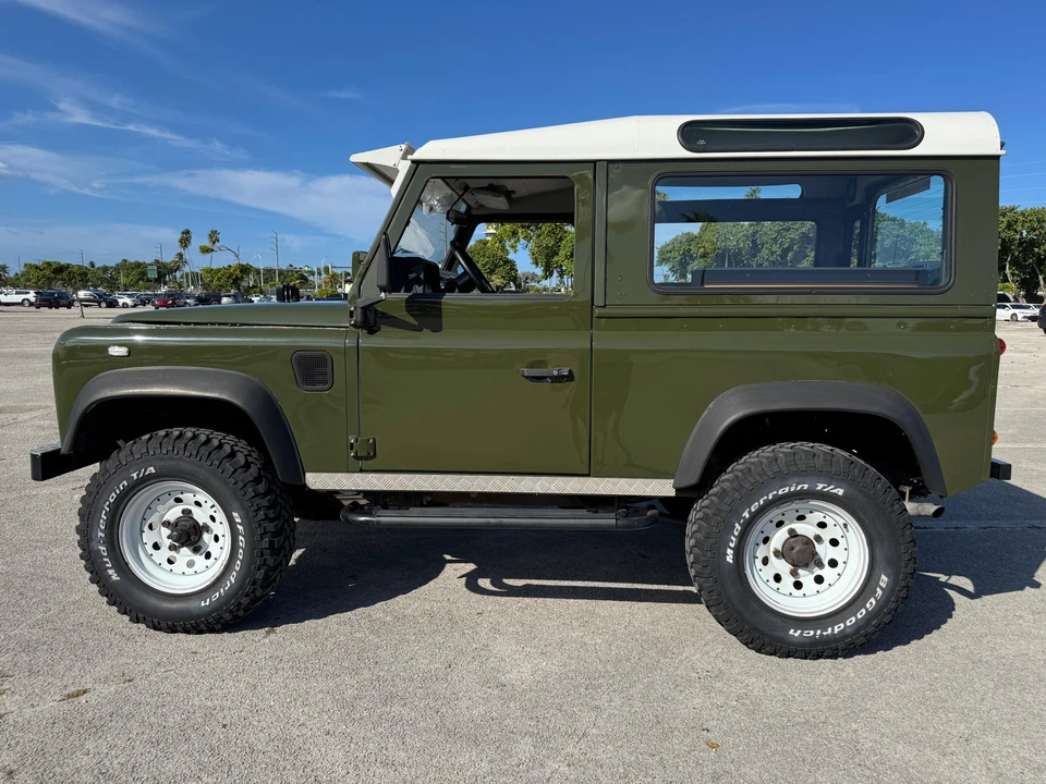 1988 Land Rover Defender 90 - Image 16 of 31