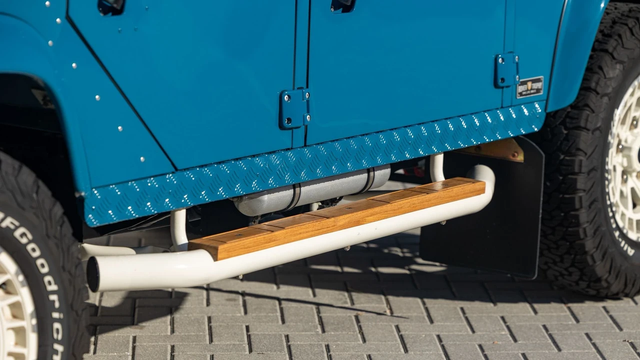 1988 Land Rover Defender 110 - Image 29 of 31