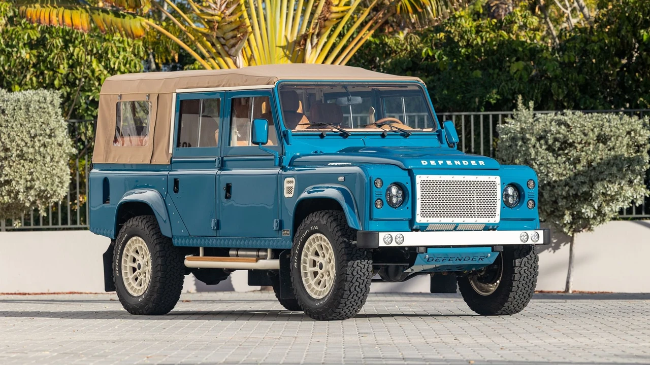 1988 Land Rover Defender 110 - Image 13 of 31