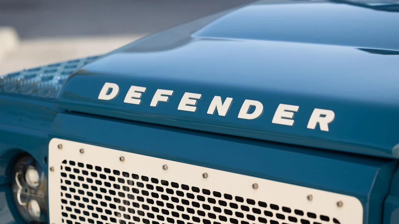 1988 Land Rover Defender 110 - Image 11 of 31