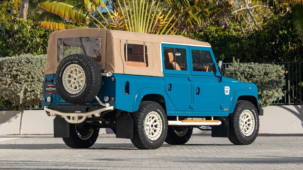 1988 Land Rover Defender 110 - Image 4 of 31