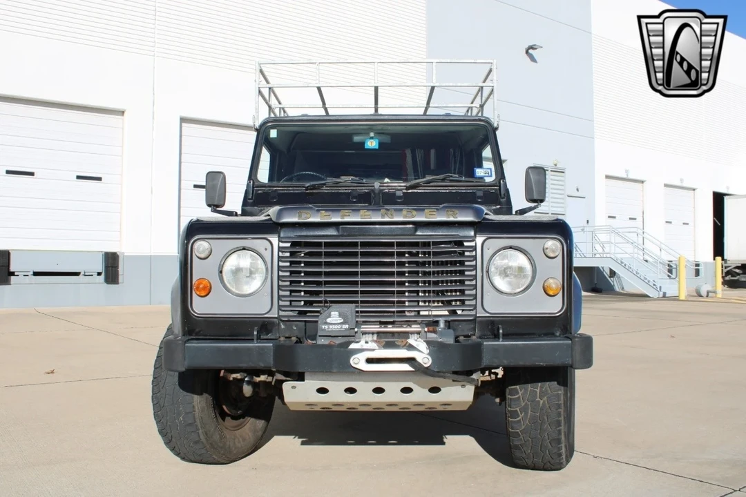 1988 Land Rover Defender 110 - Image 8 of 12