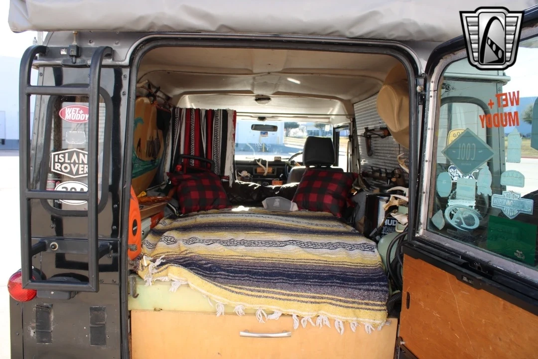 1988 Land Rover Defender 110 - Image 19 of 21