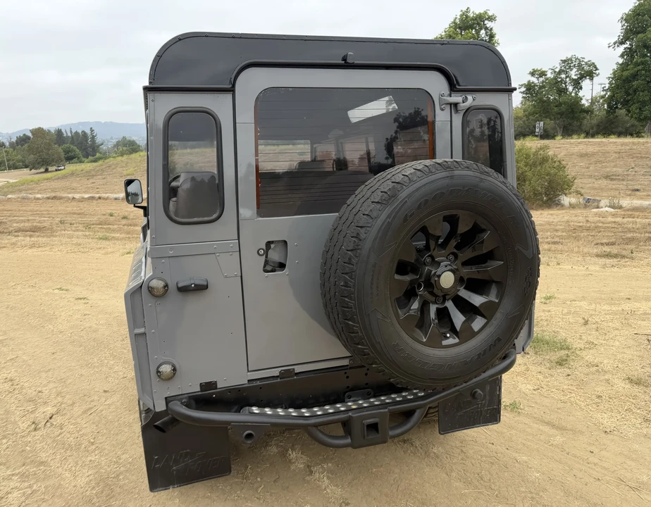 1988 Land Rover Defender 110 - Image 9 of 31