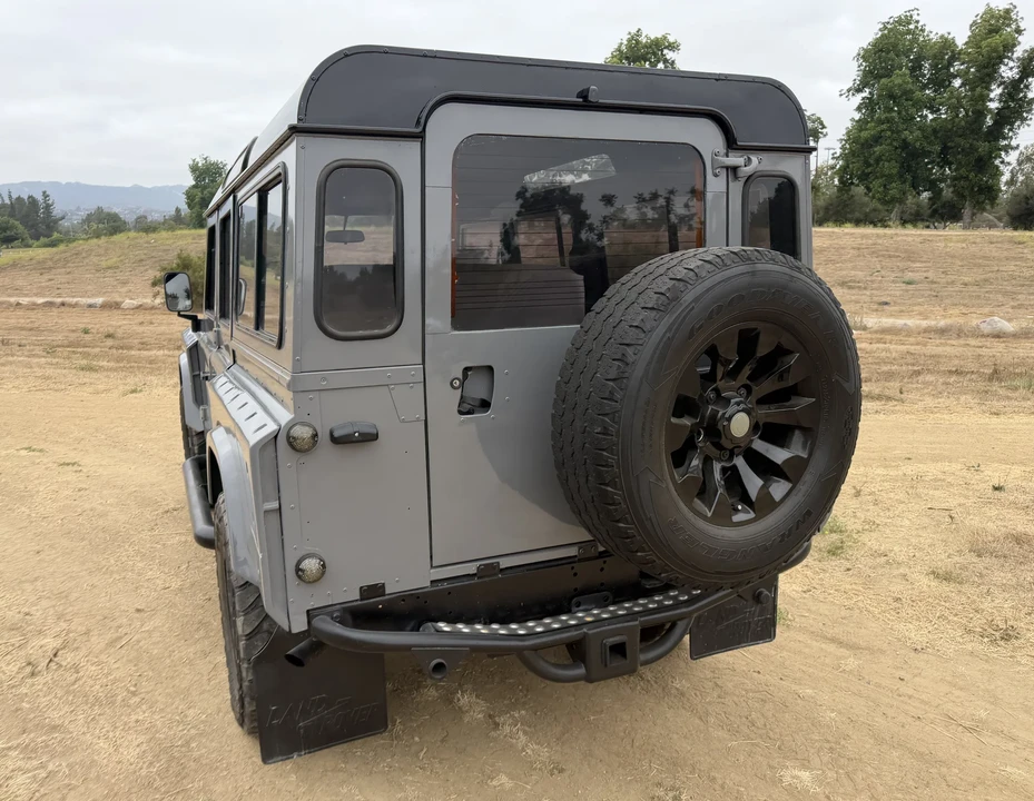 1988 Land Rover Defender 110 - Image 8 of 31