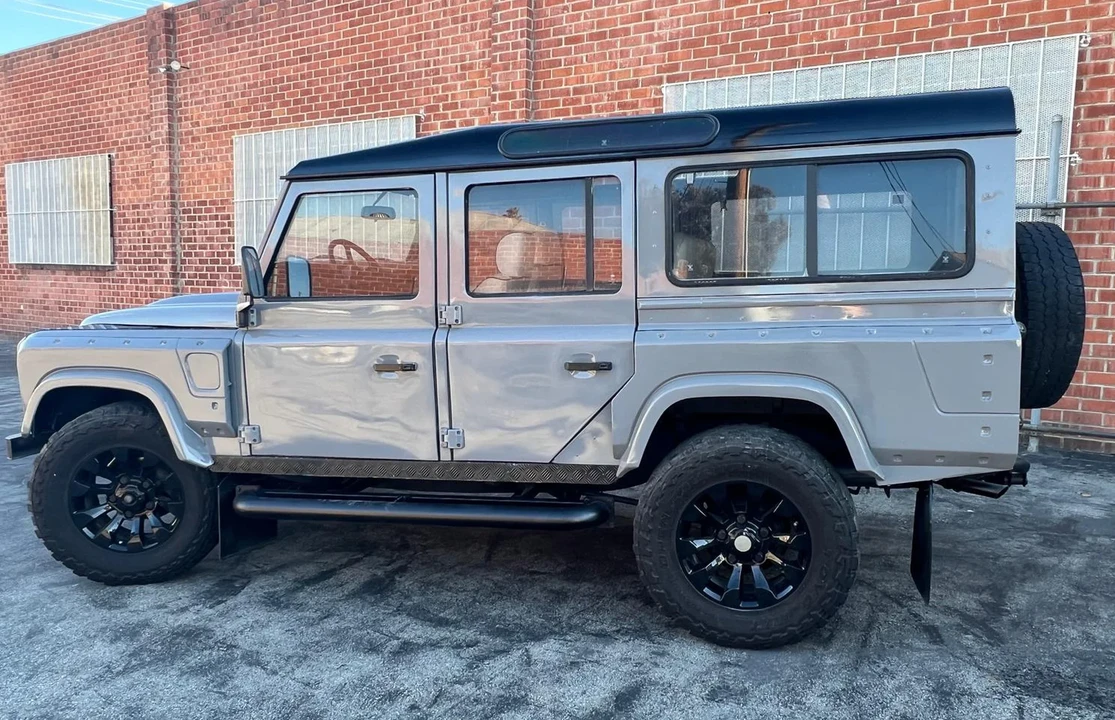 1988 Land Rover Defender 110 - Image 5 of 31
